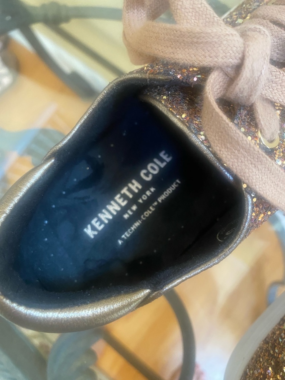Kenneth Cole women's 7 Metallic Rose Gold Glitter Sneakers with Techni-Cole - Picture 5 of 6
